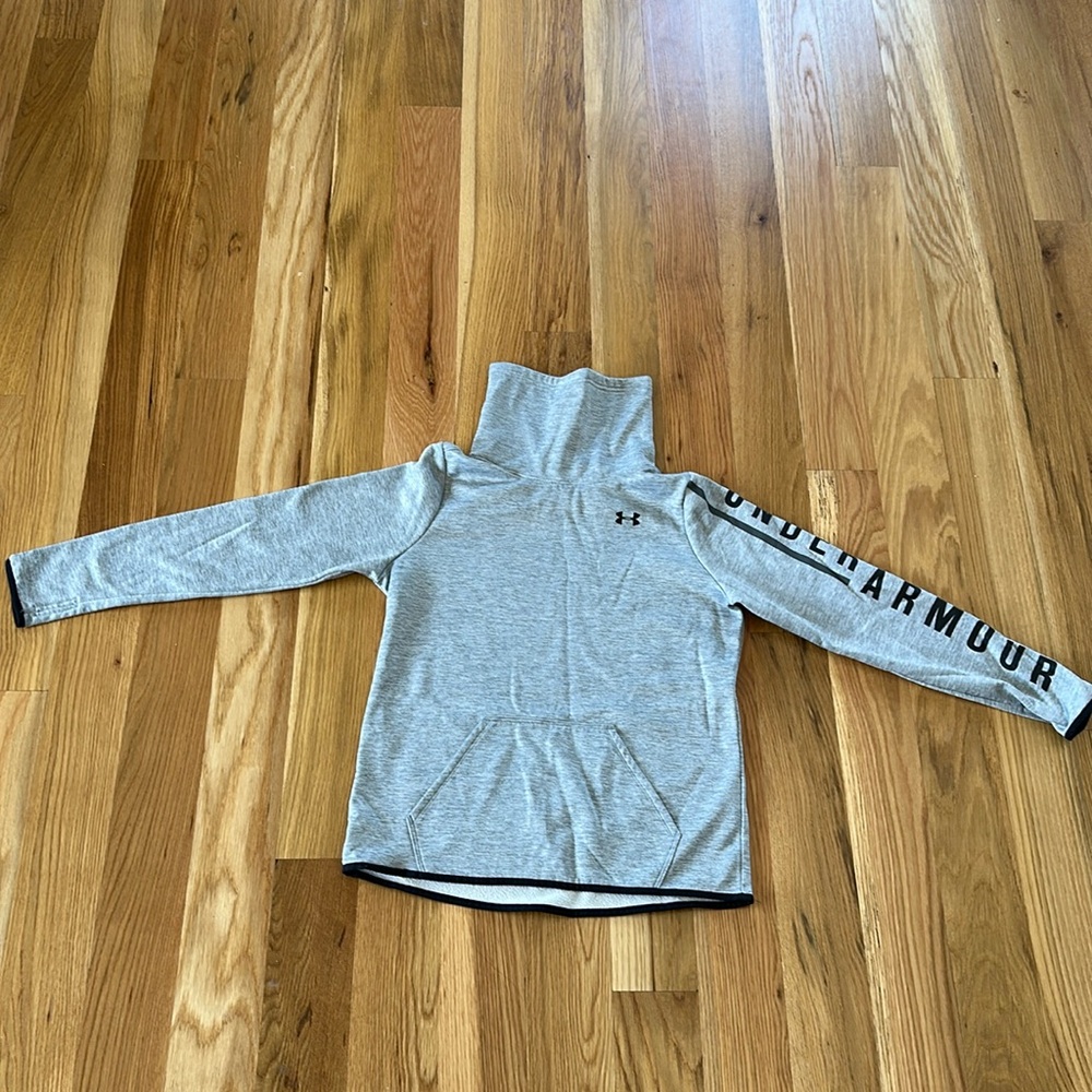Under Armour Funnel Neck Crew